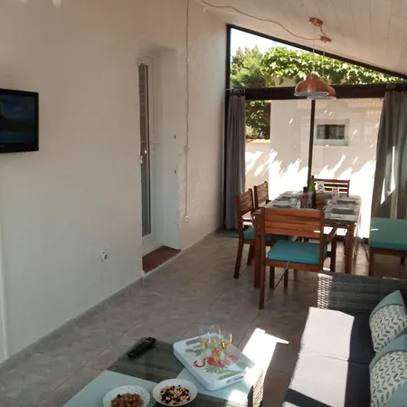 Dom wakacyjny Les Bleuets, Bord De Mer, Quartier Calme, Climatisation, Verandas Sainte-Marie-la-Mer
