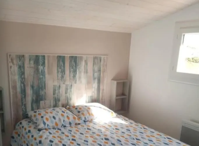 Les Bleuets Σαιντ-Μαρί-ντε-λα-Μερ